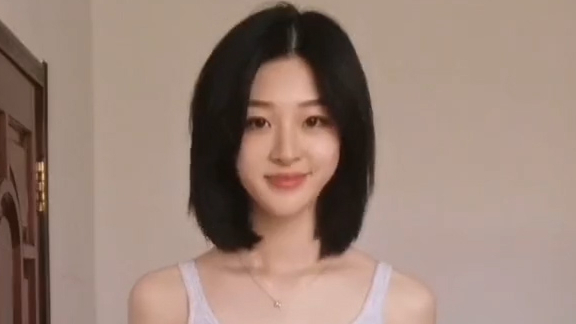 美女搞笑短视频93